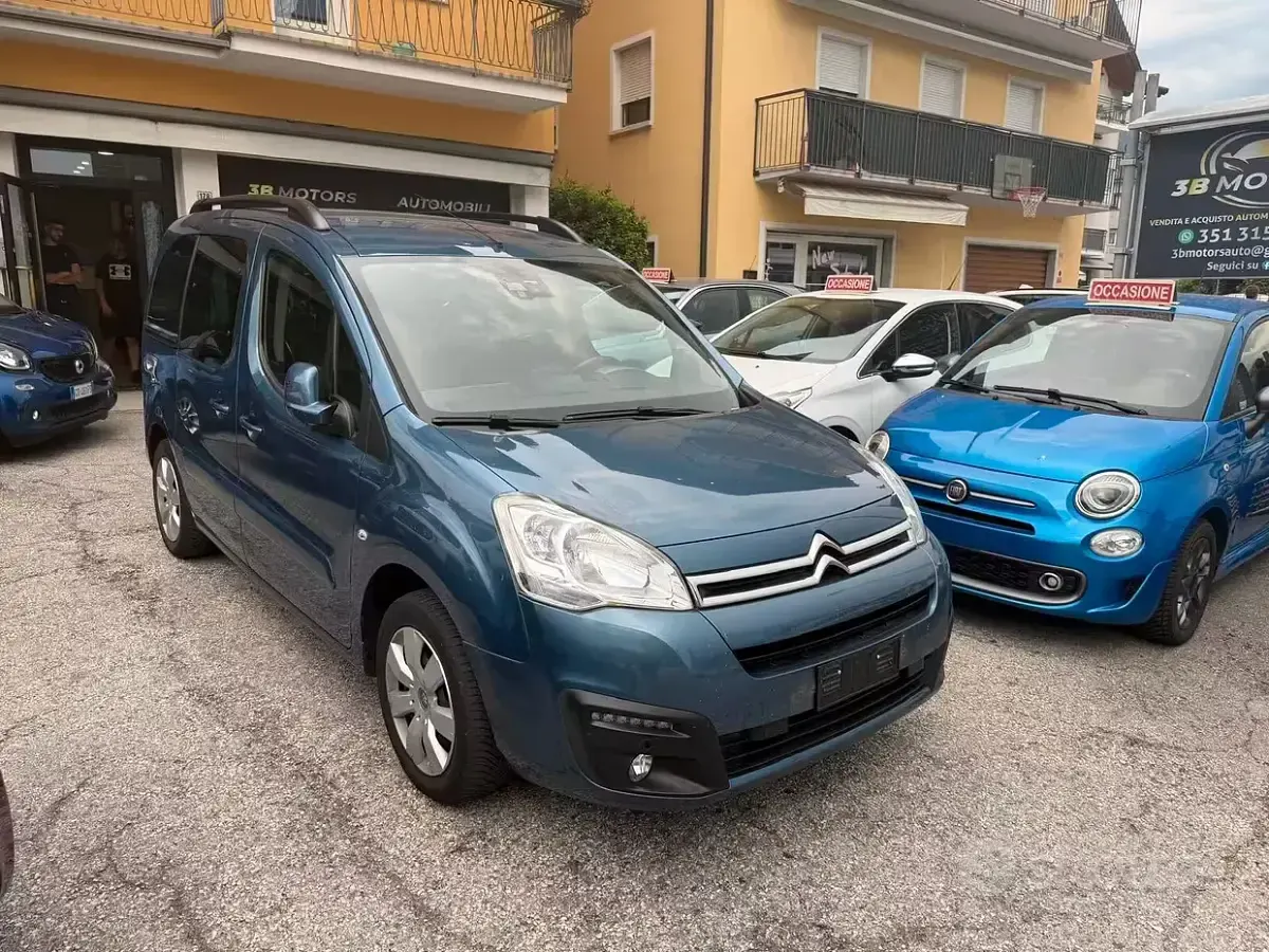 Usata Citroën Berlingo Feel 110 CV (80 kW) 2017 Bluazzurro Monovolume