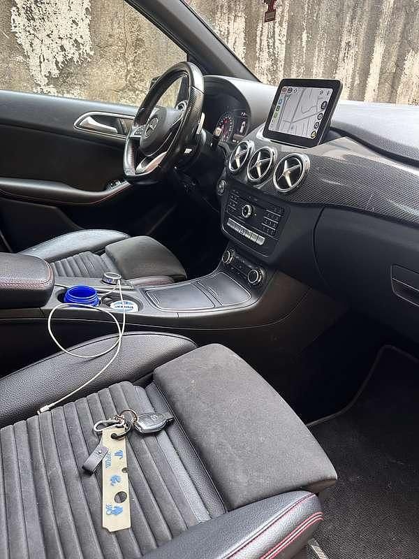 Usata Mercedes B180 Premium 109 CV (80 kW) 2018 Monovolume