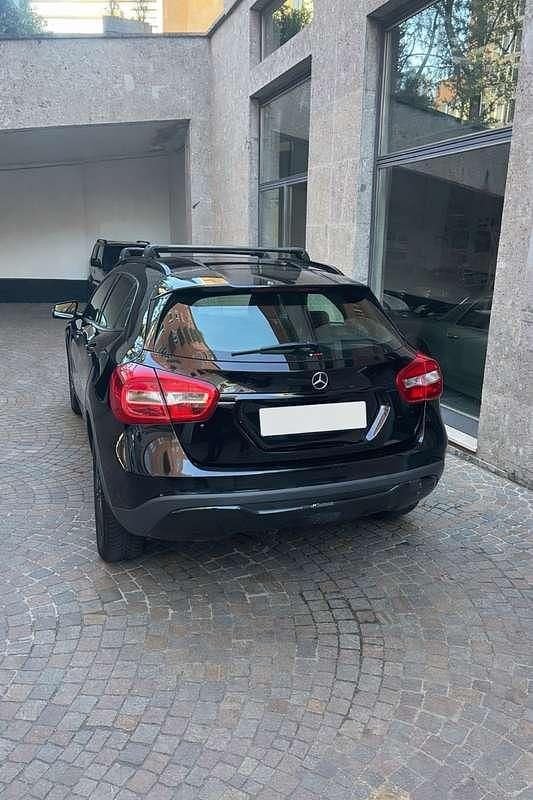 Usata Mercedes GLA200 Executive 136 CV (100 kW) 2017 SUV