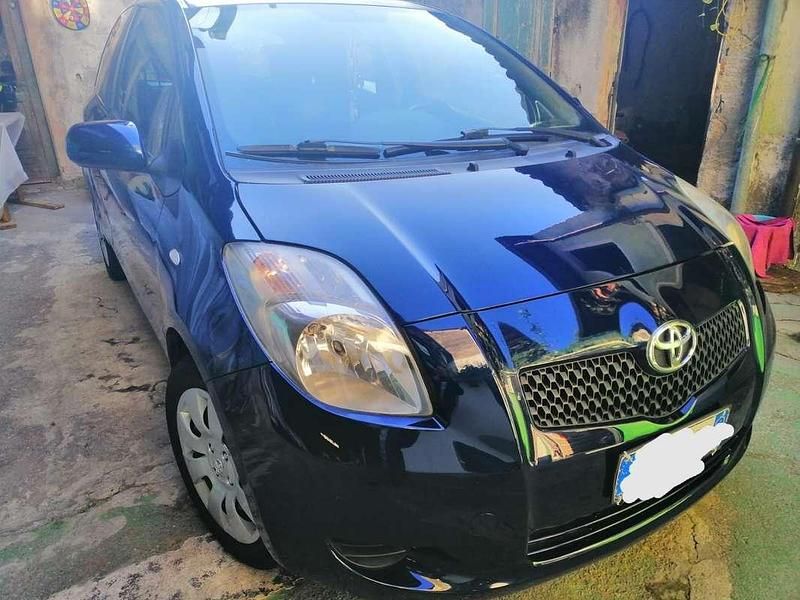 Usata Toyota Yaris Sol 90 CV (66 kW) 2006 Berlina