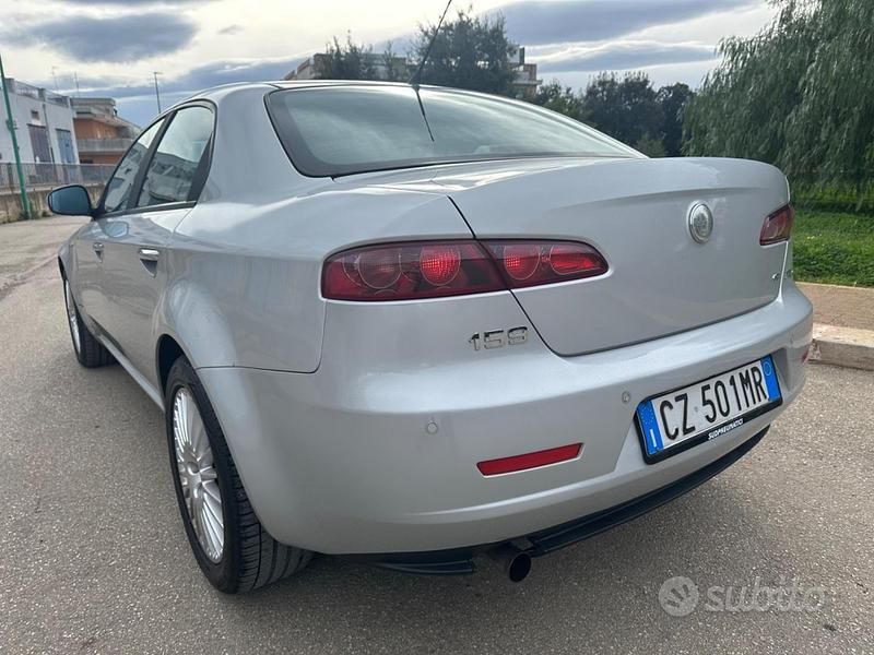 Usata Alfa Romeo 159 119 CV (87 kW) 2005 Grigio Berlina