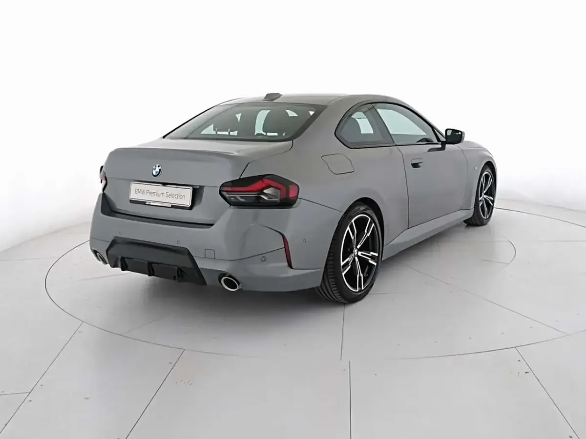 Usata BMW 218 M Sport 156 CV (114 kW) 2025 Skyscraper grey Coupé