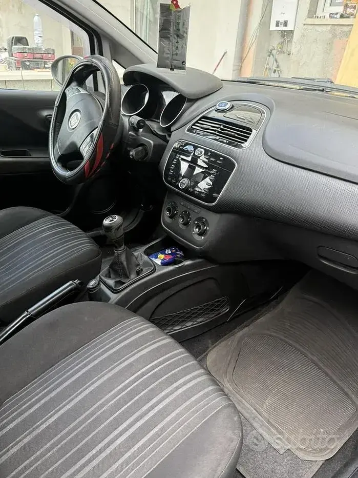 Usata Fiat Punto Evo 75 CV (55 kW) 2011 Utilitaria