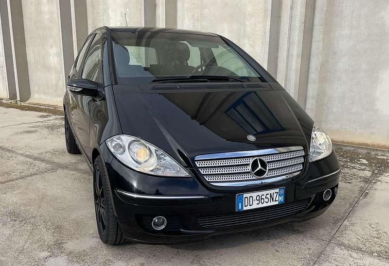 Usata 2006 Mercedes A200 Avantgarde Monovolume | 4500 € (Buon prezzo) - Immagine 1/4