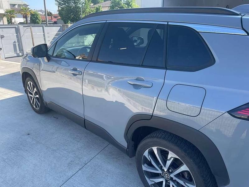 Second-hand Toyota Corolla Trend 152 CP (111 kW) 2023 Gri SUV