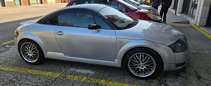 Usata Audi TT 179 CV (131 kW) 2002 Argento Coupé