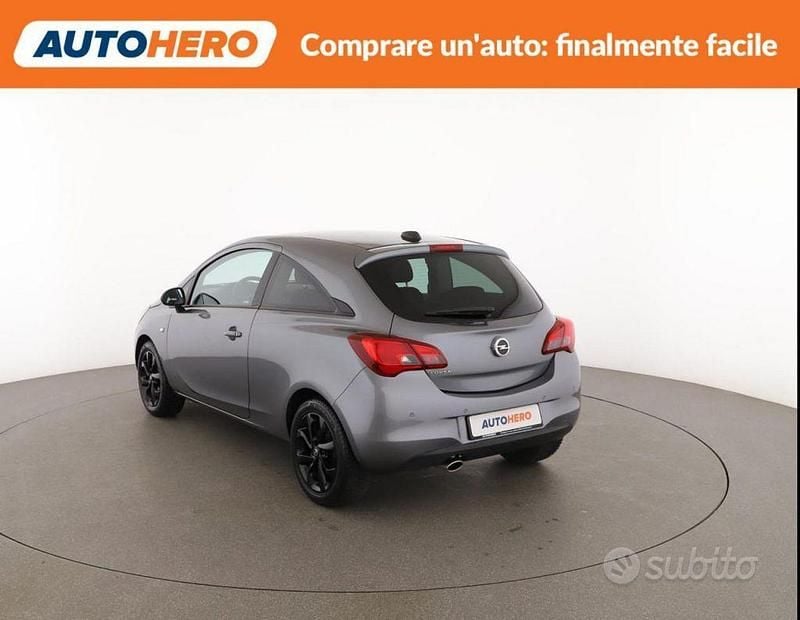 Usata Opel Corsa 90 CV (66 kW) 2017 Grigio Utilitaria