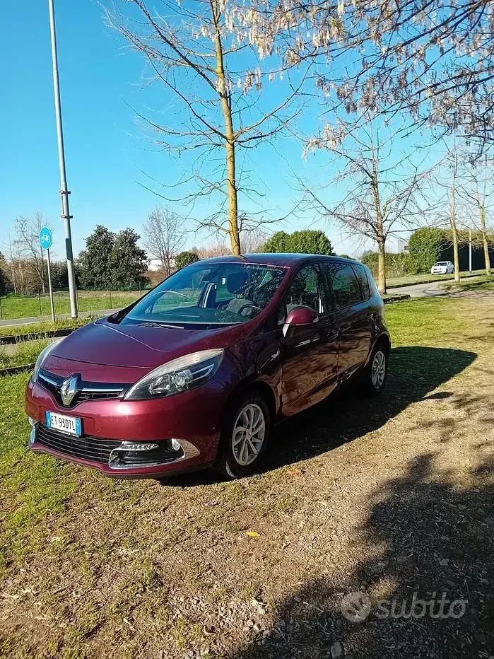 Usata Renault Scénic XMOD 110 CV (80 kW) 2014 Monovolume
