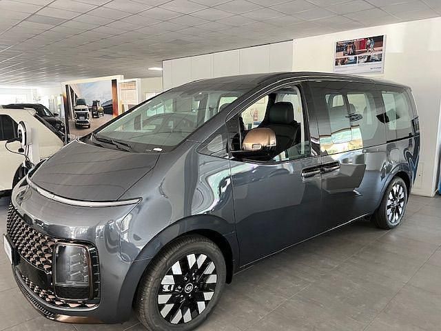 Grigio scuro Nuova 2025 Hyundai Staria Monovolume | 55.900 € - Immagine 1/4
