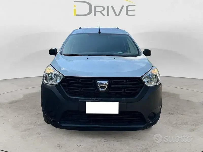 Usata Dacia Dokker 110 CV (80 kW) 2021 Bianco Monovolume