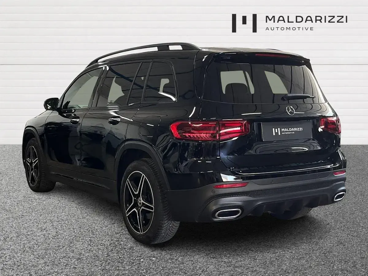 Usata Mercedes GLB200 AMG Line Premium 150 CV (110 kW) 2024 Nero notte SUV