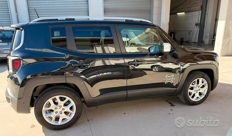 Usata Jeep Renegade Limited 120 CV (88 kW) 2017 Nero SUV