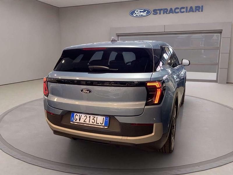 Usata Ford Explorer Extended Range 210 kW (286 CV) 2024 Azzurro metallizzato SUV