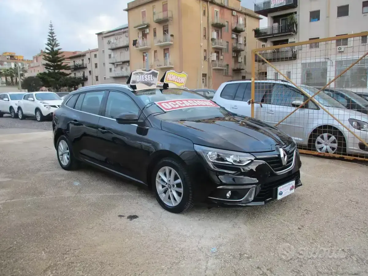 Usata Renault Mégane GrandTour 110 CV (80 kW) 2018 Nero Station wagon