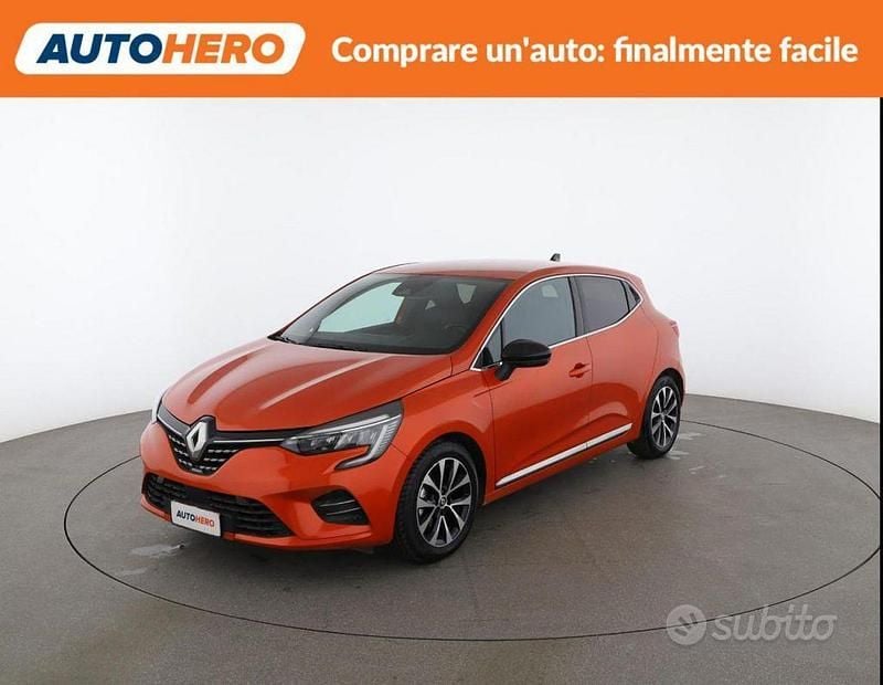 Usata Renault Clio V Techno 145 CV (106 kW) 2022 Arancio Berlina