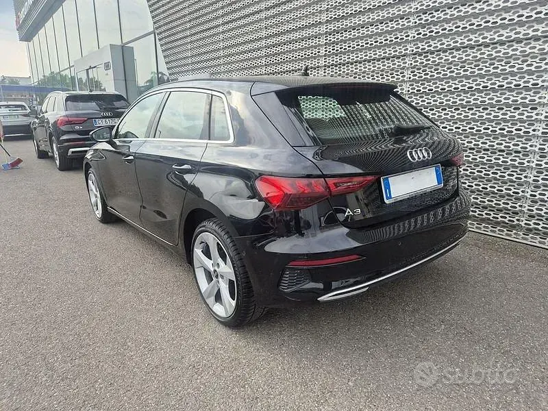 Usata Audi A3 Business 116 CV (85 kW) 2022 Nero Berlina