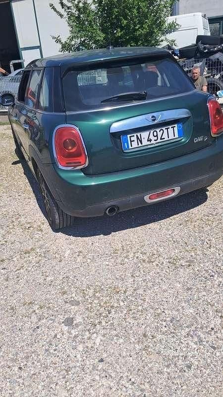 Begagnad Mini One D 95 HK (69 kW) 2018 Halvkombi