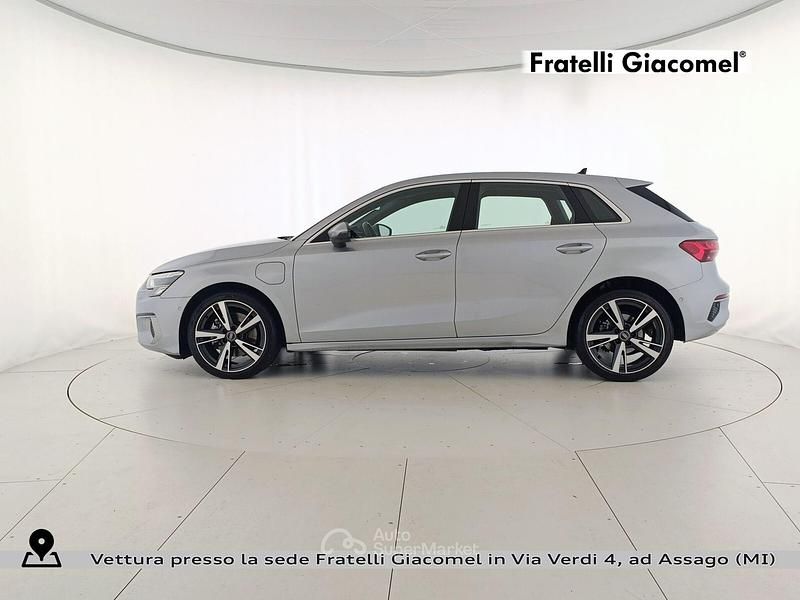 Usata Audi A3 Advanced 204 CV (150 kW) 2021 Argento fioretto metallizzato Berlina
