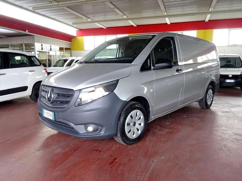 Usata Mercedes Vito 136 CV (100 kW) 2019 Argento Furgone