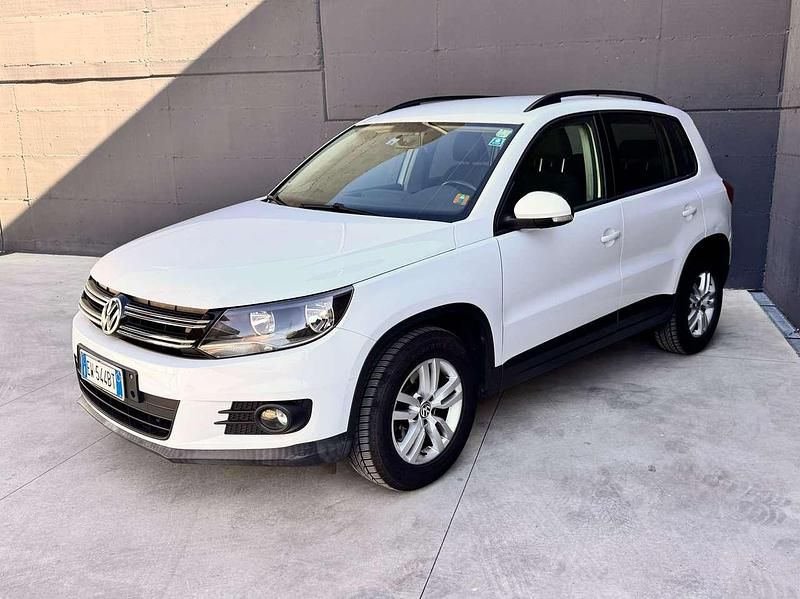 Gebraucht VW Tiguan Trendline 122 PS (89 kW) 2014 Weiß SUV