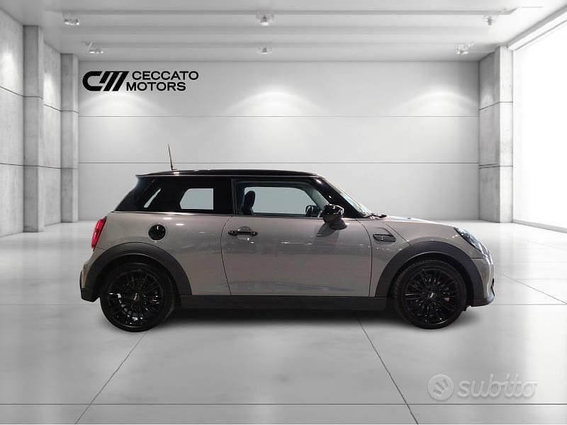Usata Mini Cooper S 178 CV (130 kW) 2022 Grigio Utilitaria