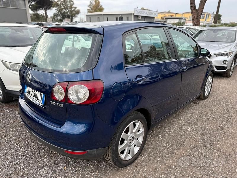 Usata VW Golf IV Sportline 140 CV (102 kW) 2005 Blu Berlina