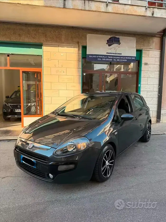 Usata Fiat Punto Evo Dynamic 69 CV (50 kW) 2011 Utilitaria