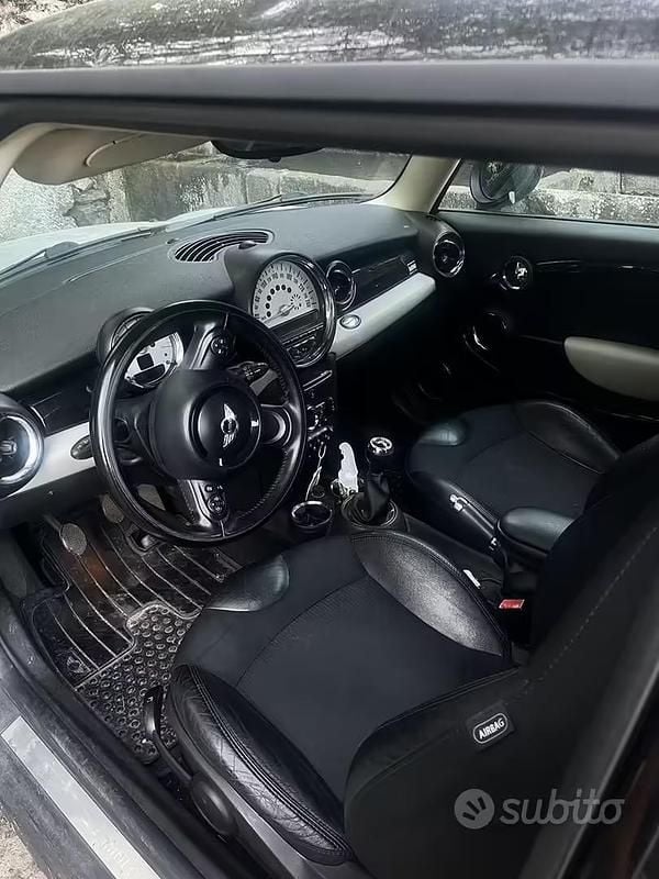 Usata Mini Cooper D 2012 Utilitaria