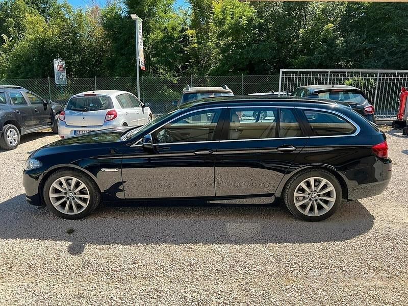 Usata BMW 520 Efficient Dynamics 190 CV (139 kW) 2017 Nero Station wagon
