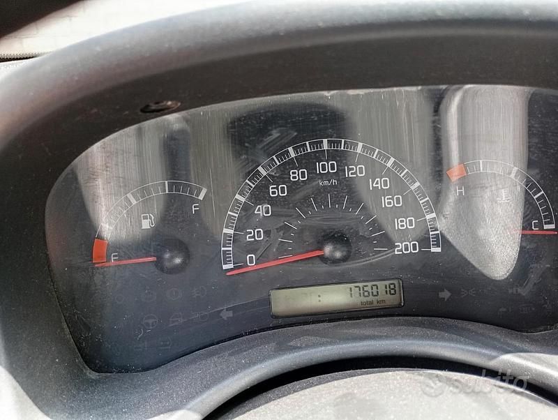 Usata Fiat Punto 2004 Utilitaria