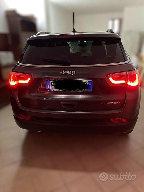 Usata Jeep Compass 131 CV (96 kW) 2021 Grigio SUV