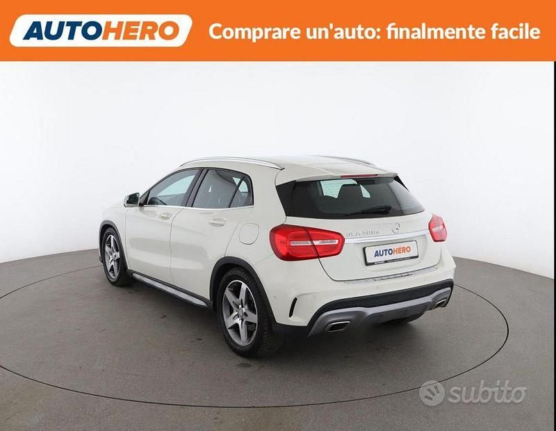 Usata Mercedes GLA200 Premium 136 CV (100 kW) 2016 Bianco SUV