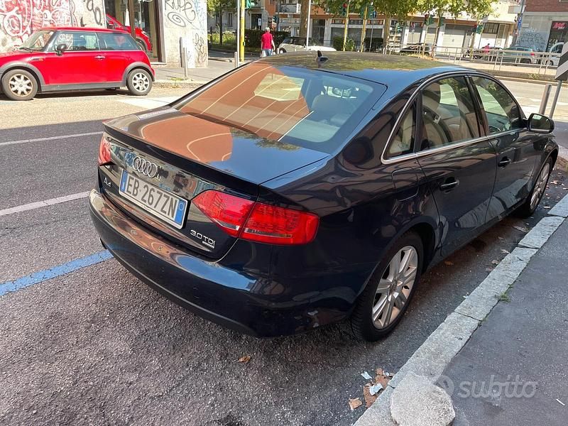 Usata Audi A4 Advanced 240 CV (176 kW) 2010 Blu Berlina