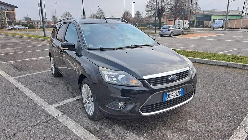 Usata Ford Focus Style 145 CV (106 kW) 2009 Nero Station wagon