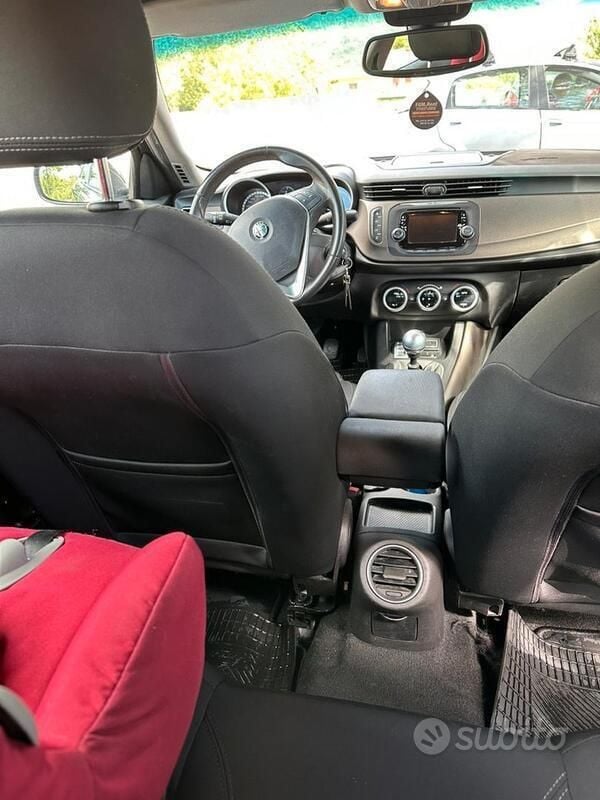 Usata Alfa Romeo Giulietta 2015 Grigio Utilitaria