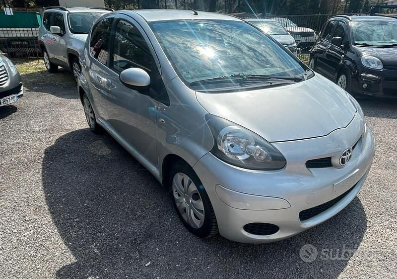 Usata Toyota Aygo 68 CV (50 kW) 2011 Utilitaria