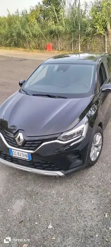 Usata Renault Captur Zen 101 CV (74 kW) 2021 Nero SUV