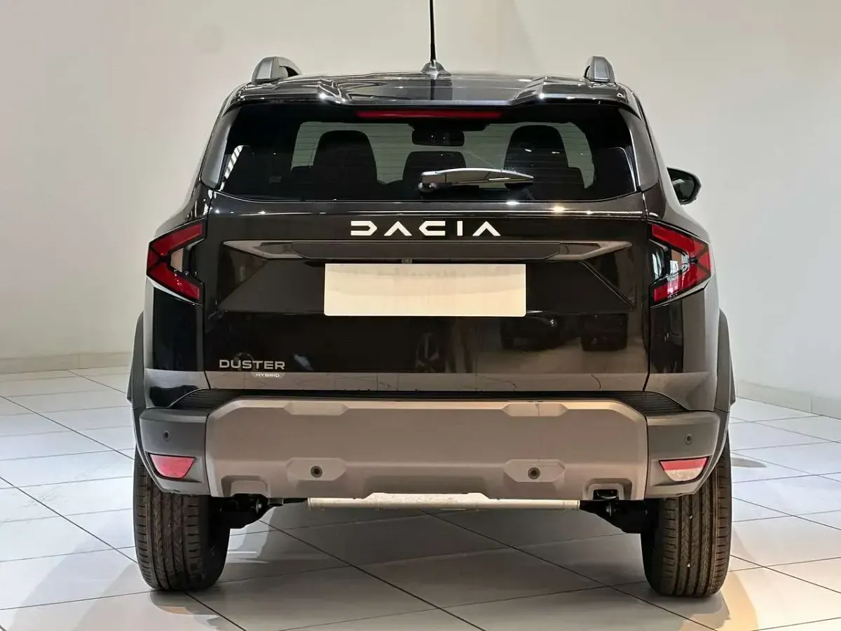 Usata Dacia Duster Journey 141 CV (103 kW) 2025 Nero SUV