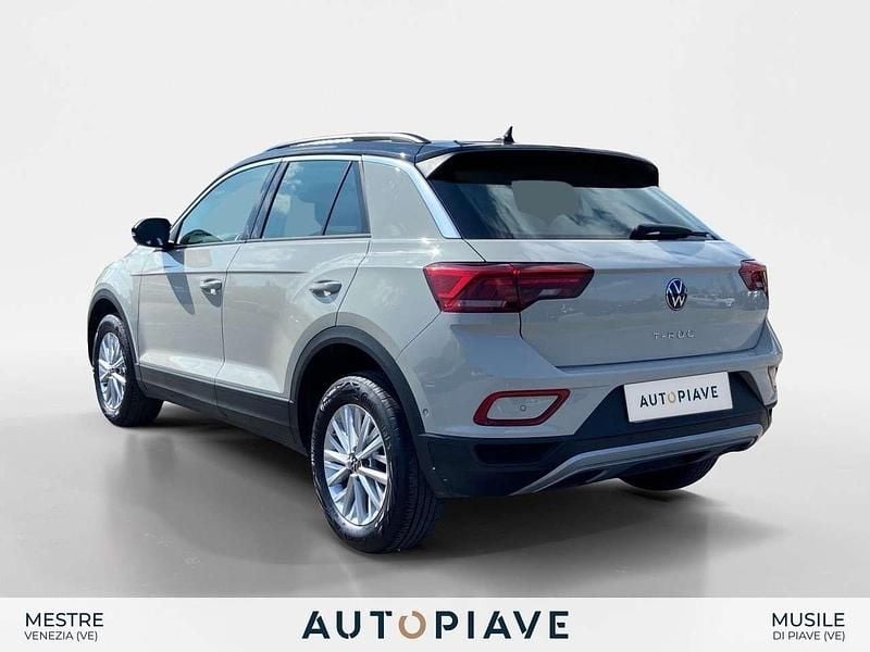 Usata VW T-Roc Life 110 CV (80 kW) 2023 Grigio SUV
