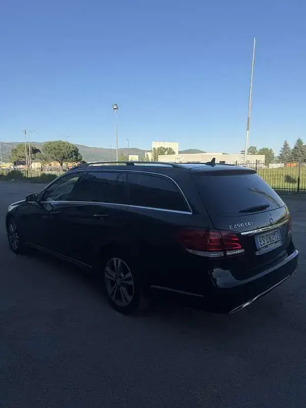 Usata Mercedes E250 Premium 204 CV (150 kW) 2014 Nero Station wagon