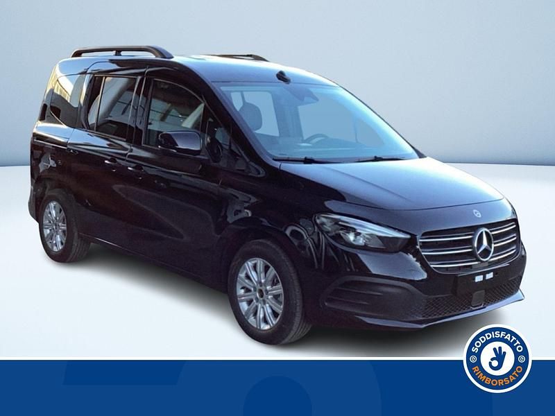 Usata Mercedes T180 116 CV (85 kW) 2025 Nero metallizzato Monovolume