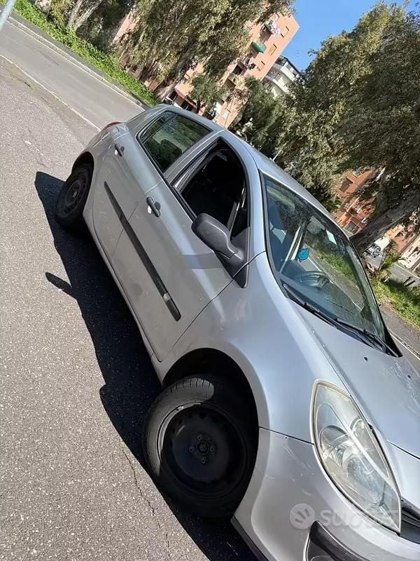 Usado Renault Clio II 58 CV (42 kW) 2008 Utilitario