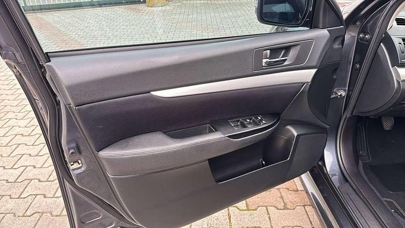 Usado Subaru Legacy Trend 150 CV (110 kW) 2010 Familiar