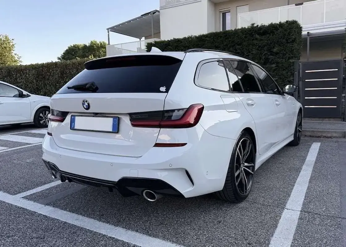 Begagnad BMW 320 M Sport 190 HK (139 kW) 2021 Kombi