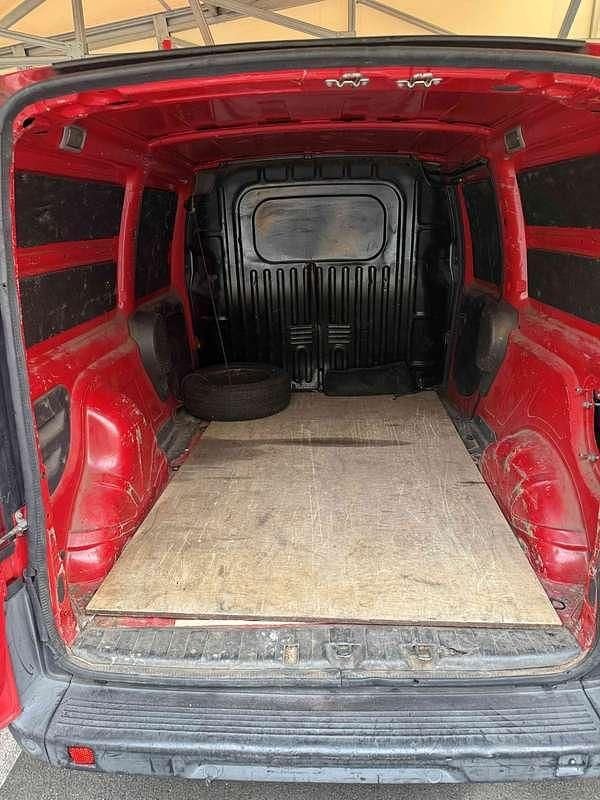 Usata Fiat Doblò Active 103 CV (75 kW) 2009 Rosso Monovolume