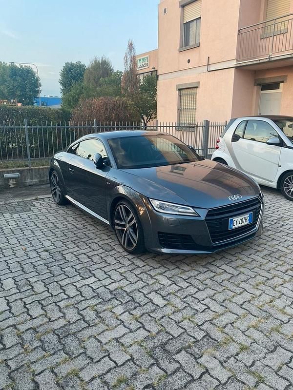 Usata Audi TT 184 CV (135 kW) 2015 Grigio Coupé