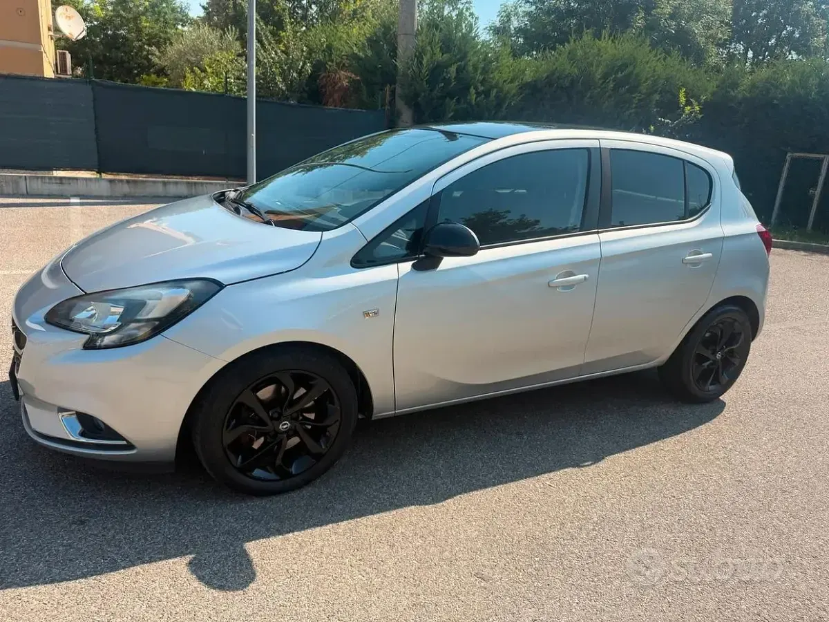 Usata Opel Corsa 75 CV (55 kW) 2015 Grigio Utilitaria