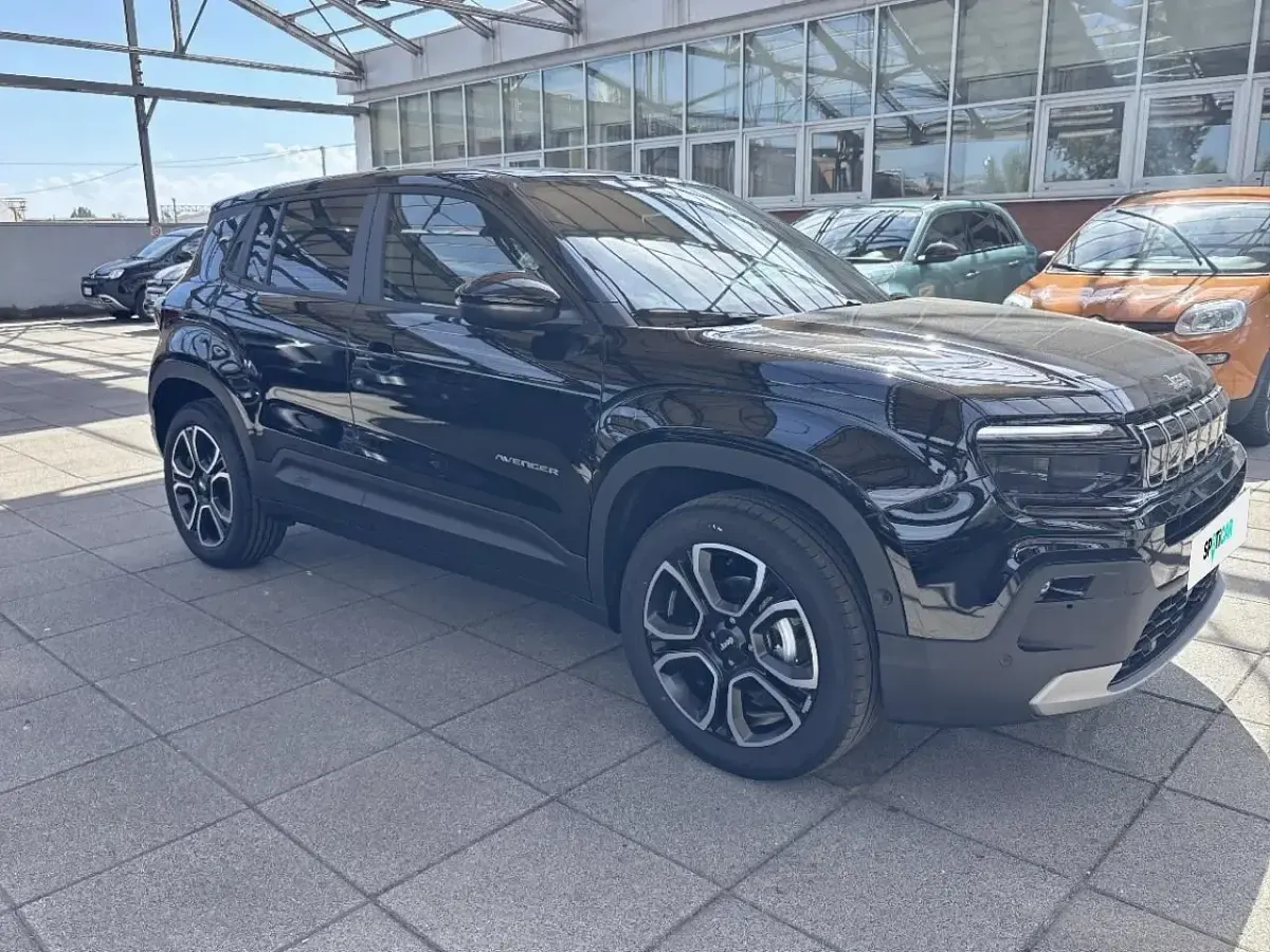 Nuova Jeep Avenger Altitude 101 CV (74 kW) 2026 Nero SUV