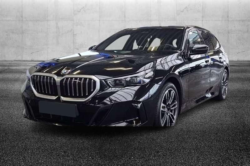 Usata BMW 520 M Sport 190 CV (139 kW) 2025 Nero metallizzato Station wagon
