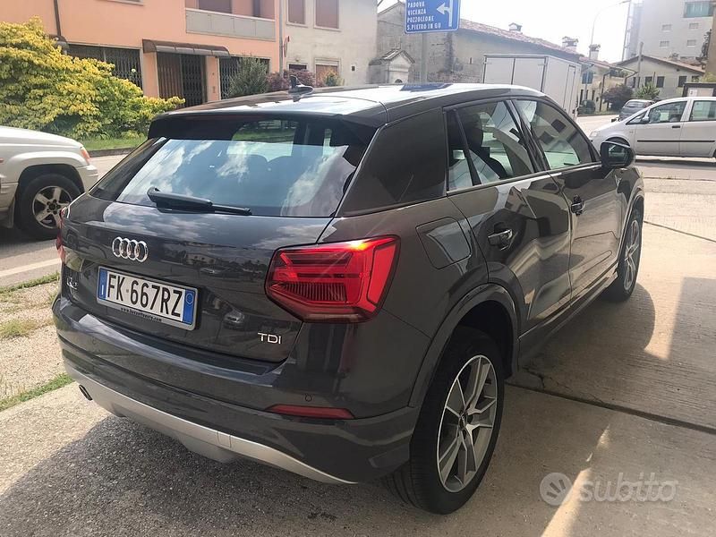 Usata Audi Q2 Sport 116 CV (85 kW) 2016 Grigio SUV